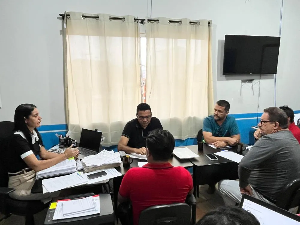 SEPLAN REUNE COM VEREADORES PARA DISCUTIREM DEMANDAS EM PROL DE JACAREACANGA